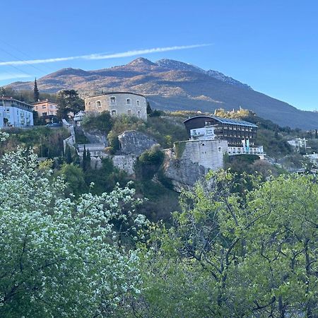 Garda Baldo Apartments_Vivaldi Torbole Sul Garda Екстериор снимка