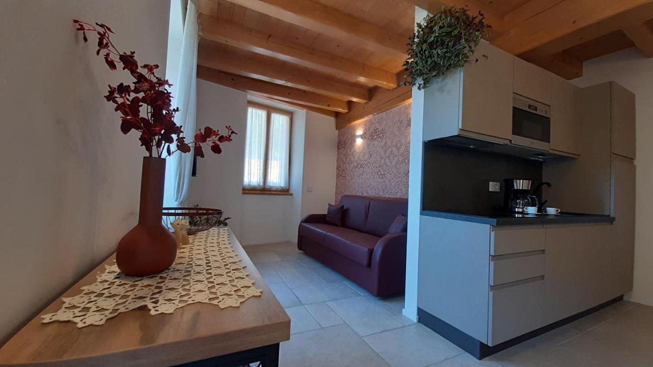 Garda Baldo Apartments_Vivaldi Torbole Sul Garda Екстериор снимка